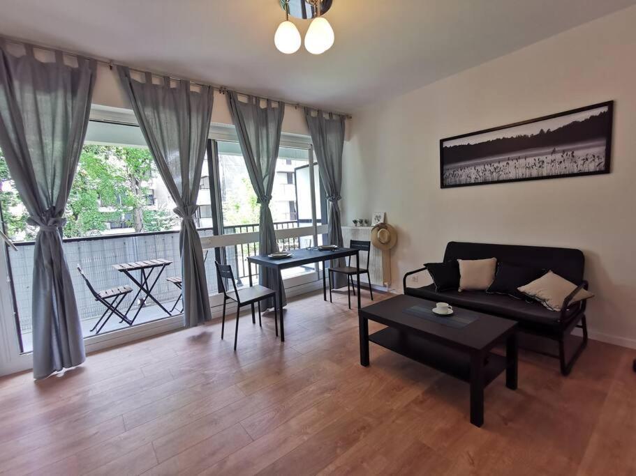 Cosy Apartment At Merignac-Centre Eksteriør billede